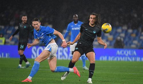 Napoli gegen Latium