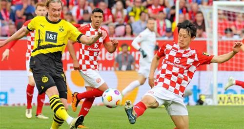 Mainz 05 gegen Borussia Dortmund