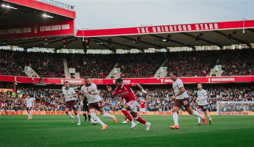 Nottingham Forest gegen Manchester City