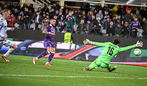 Fiorentina gegen Vitoria Pilsen