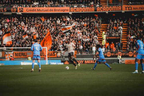 Lorient gegen Lyon
