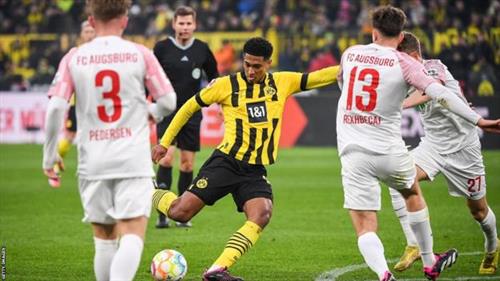 Augsburg gegen Borussia Dortmund