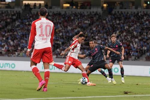 Kawasaki Frontale gegen Bayern München