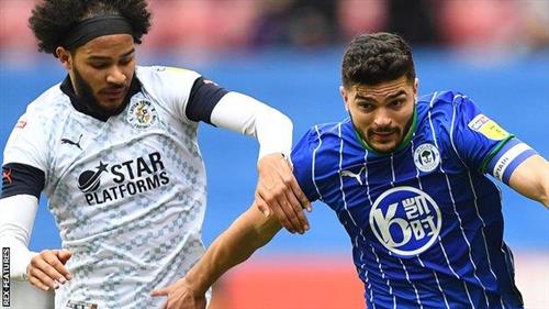 Luton Town gegen Wigan Athletic