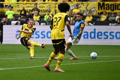 Dortmund gegen Kierholstein