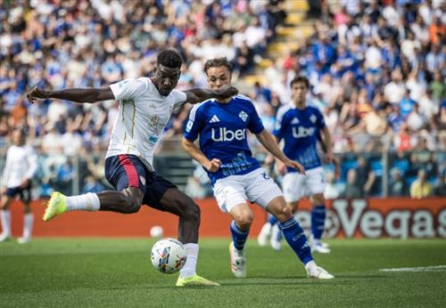 Como gegen Cagliari