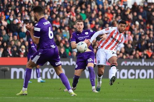 Stoke City gegen Stevenage Borough