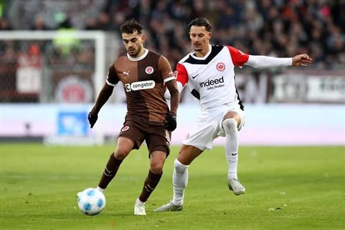Eintracht Frankfurt gegen St. Pauli