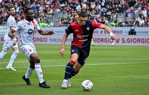 Cagliari gegen Monza