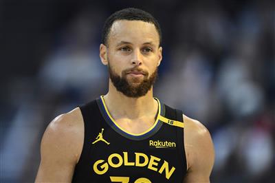 Curry: 2 Siege und 1 Niederlage sind angesichts des engen Zeitplans zu Beginn der Saison nicht schlecht. Man muss die Aufstellung immer zu Beginn der Saison testen.