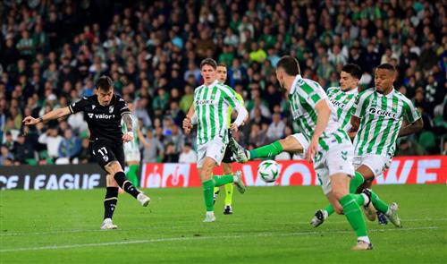 Real Betis gegen Vitoria Guimarães