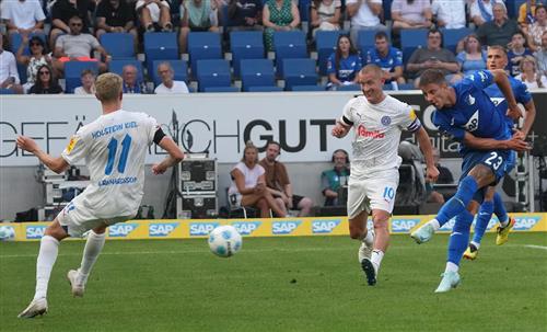 TSG Hoffenheim gegen Holstein Kiel
