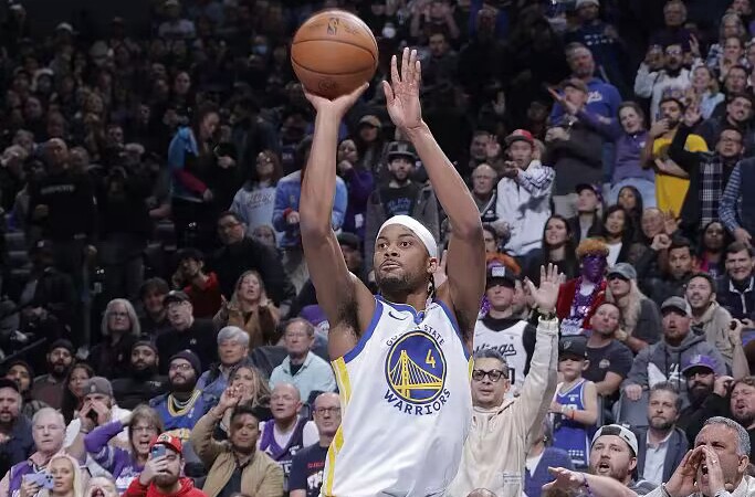 Beide erzielten neue Saisonbestleistungen! Richard erzielte bei 10 von 15 Schüssen 30 Punkte, während Moody 28 Punkte erzielte.