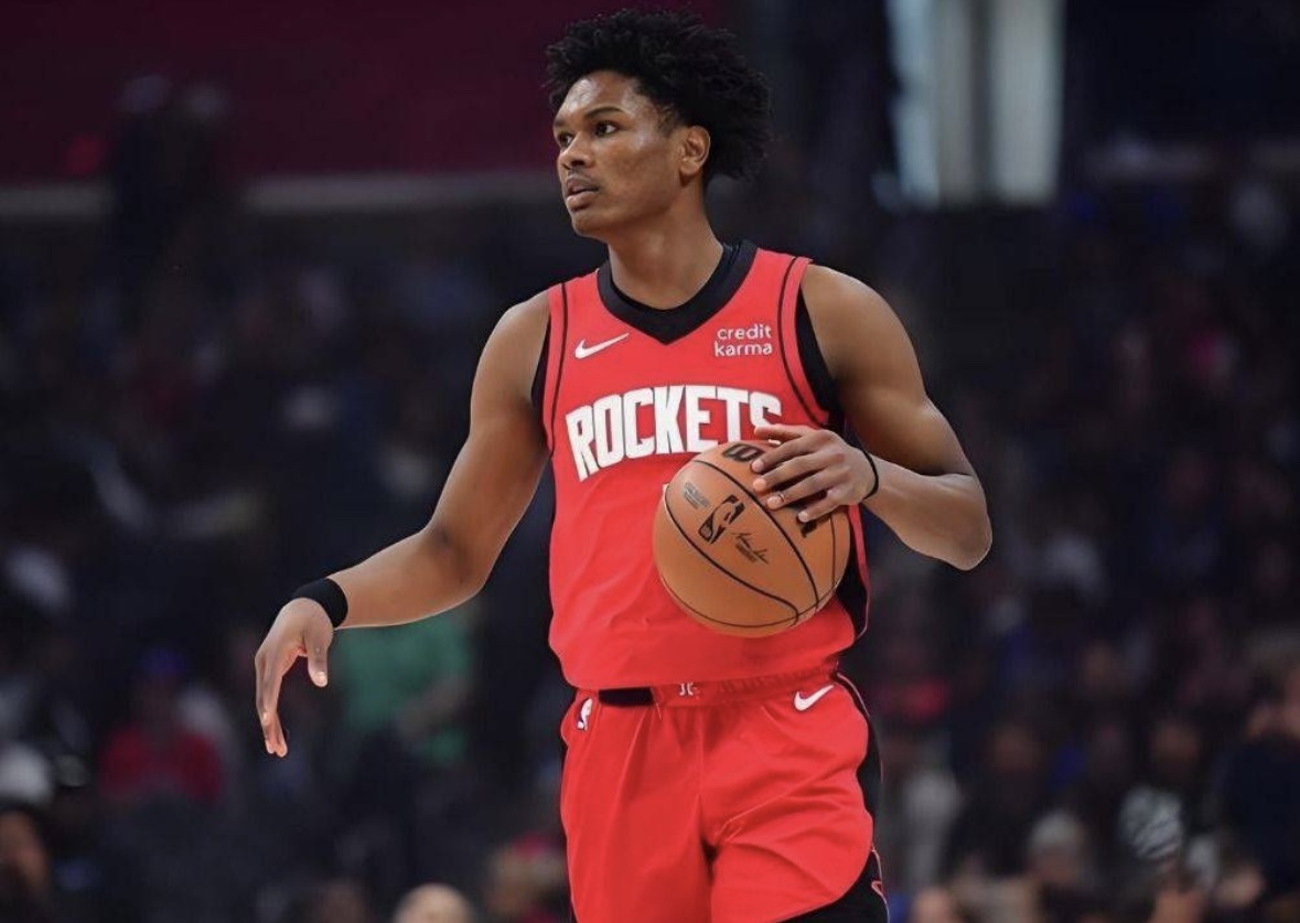 Setzen Sie den Wettbewerbsstatus fort! Amen erzielte in der Halbzeit 8 von 14 Punkten und erzielte 18 Punkte, 6 Rebounds und 4 Assists.