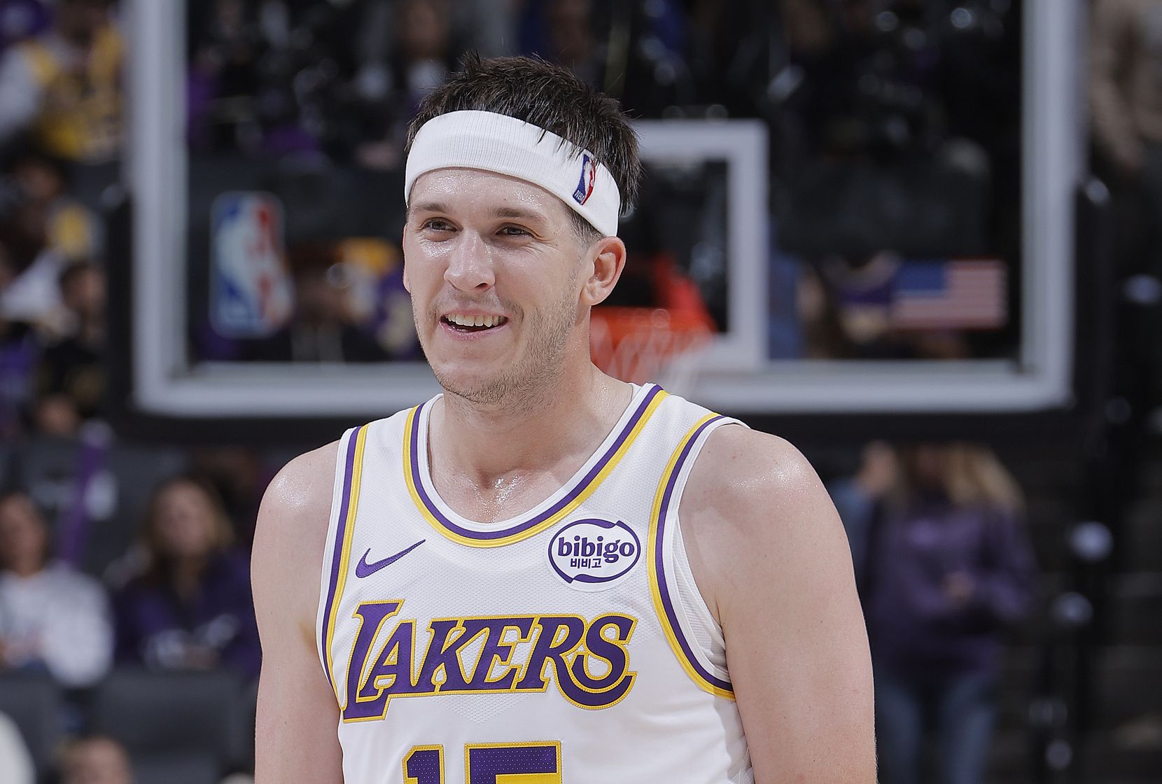 Redick: Reaves ist für das reguläre Saisonspiel gegen die Hawks fraglich