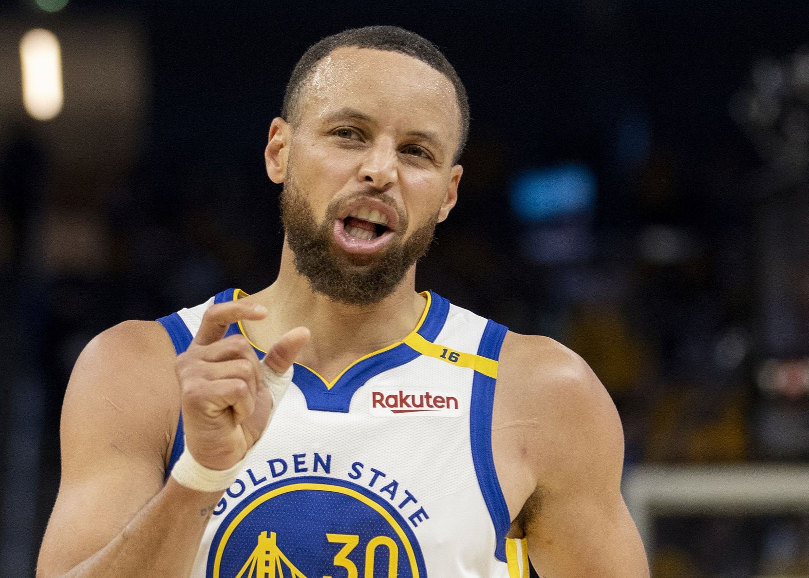 Die Heimmannschaft ist ein Drache und die Auswärtsmannschaft ist ein Käfer! Die Warriors haben in dieser Saison bislang 4 Siege und 0 Niederlagen als Heimmannschaft und 1 Sieg und 3 Niederlagen als Auswärtsmannschaft.