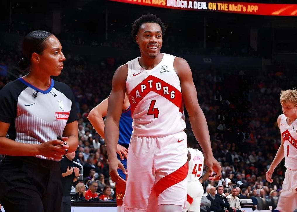 Barnes hat in 9 aufeinanderfolgenden Spielen mindestens 1 Interception und 1 Block erzielt, was zusammen mit Carter die längste Serie in der Teamgeschichte darstellt.