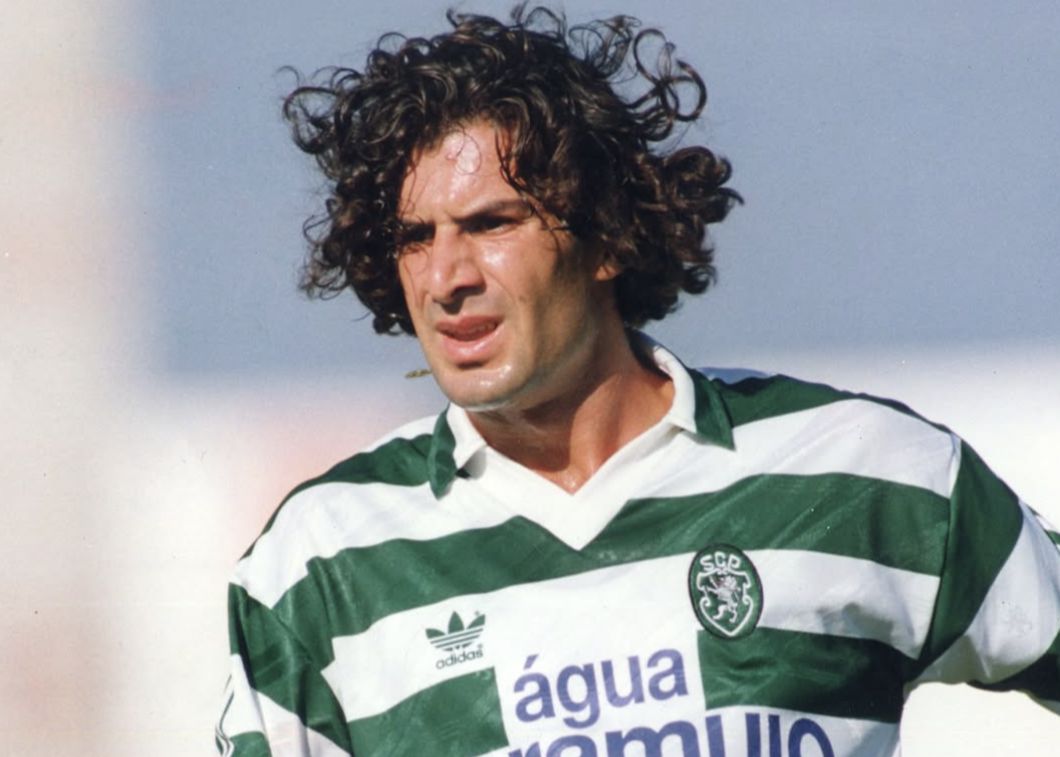 Portugiesische Medien: Die portugiesischen Sport-Social-Media-Medien veröffentlichten eine Nachricht zur Feier von Figos Geburtstag, woraufhin Figo eine heftige Auseinandersetzung mit den Fans lieferte.