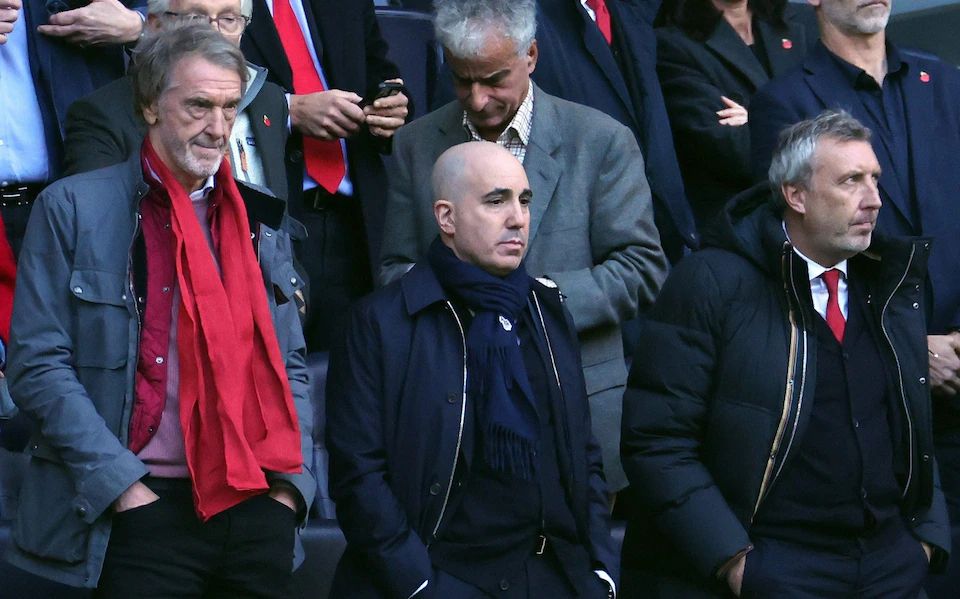 Telegraph: Manchester United stärkt die Verwaltung der sozialen Medien seiner Mitarbeiter und verbietet das private Posten von Inhalten, die hinter den Kulissen stehen