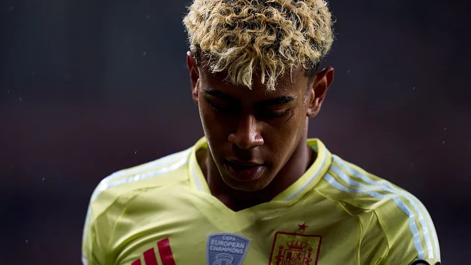 Spanischer Offizieller: Yamal hat nicht mit dem Mannschaftsarzt kommuniziert, wurde operiert und wird sich aus der aktuellen Nationalmannschaft zurückziehen