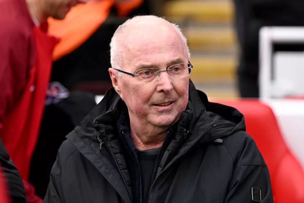 Britische Medien: Der verstorbene schwedische Trainer Eriksson hatte hohe Schulden und seine Familie war gezwungen, ihre Villa zu verkaufen, um die Schulden zu begleichen.