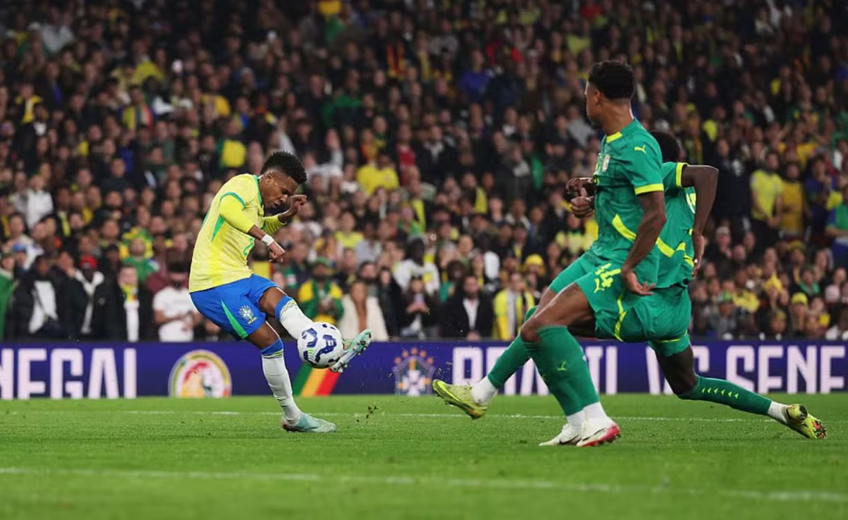 Esteban: Anshuai wird mich tadeln und auch loben. Er versucht, meinen besten Wettbewerbszustand zu aktivieren.