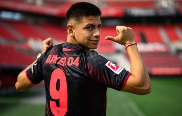 Bild: Guardiola ist mit Echeverrys fehlenden Möglichkeiten bei Pharmaunternehmen unzufrieden und könnte ihn an River Plate zurückvermieten