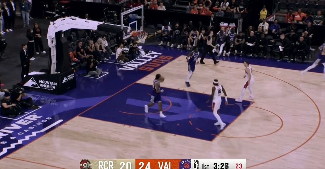 Yang Hansen erzielte im ersten Viertel 4 Punkte und 3 Rebounds bei 2 von 6 Schüssen.